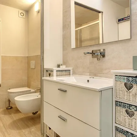 Apartamento Modern Loft Near Bosco Verticale Milão